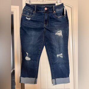 Maurice’s capri mid rise jeans